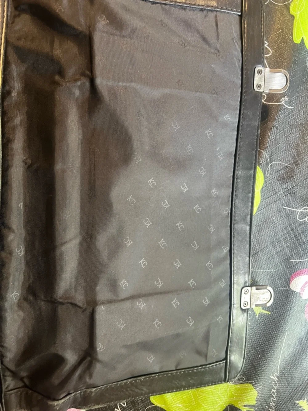 Kenneth Cole Black Leather Organizer Pouch